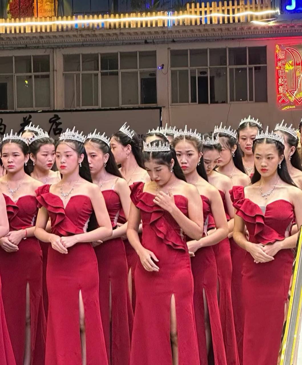 福布斯官方游戏网站-暗夜猎手游戏画面